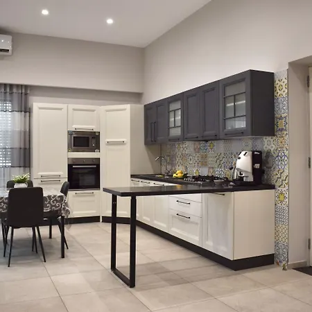 Hibiscus アパート カステッランマーレ・ディ・スタービア