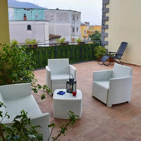 Hibiscus アパート *